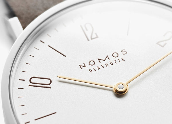 <p><span size="3" style="font-size: medium;">TN1A21W233</span></p><br>NOMOS GLASHUETTE<br> Tangente 33 Duo