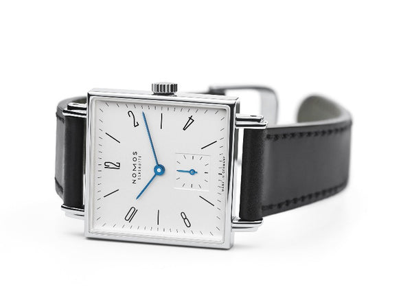 <p><span size="3" style="font-size: medium;">TT1A1W2L</span></p><br>NOMOS GLASHUETTE<br>Tetra Large